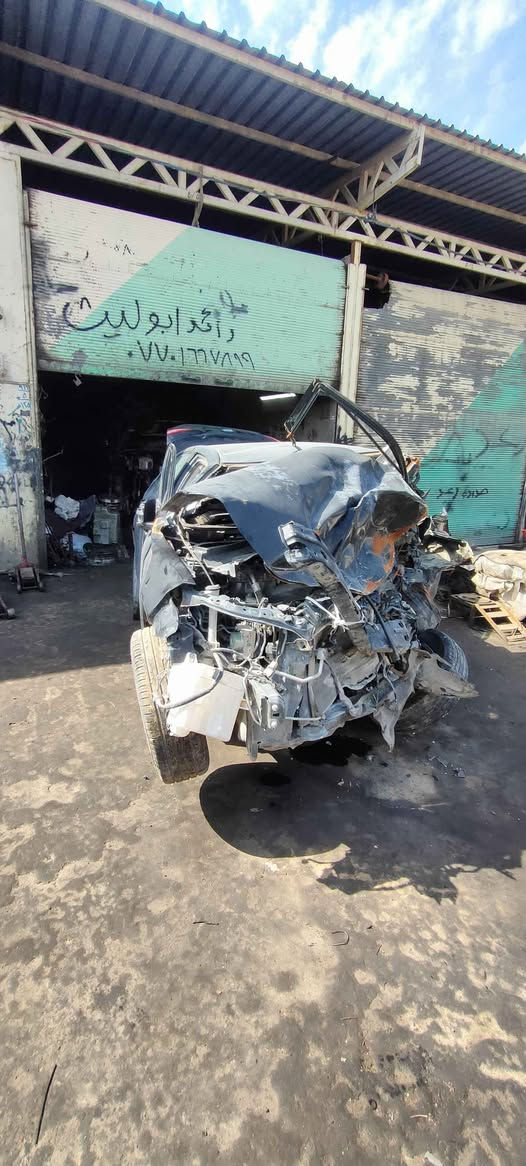 السلام عليكم اخوان السياره للبيع موديل 2016 لون اسود رقم دهوك انكليزي  سنويه الى 29 سعر 48 $ وبيه مجال السياره كدام العين اسيا وتساب***********
*********** Singapore
