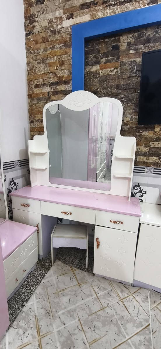 السلام عليكم ورحمة الله وبركاته 
غرفة تركي مستخدمة للبيع 
المكان كربلاء 
للاستفسار الاتصال على الرقم او التواصل  واتساب
 ***********
