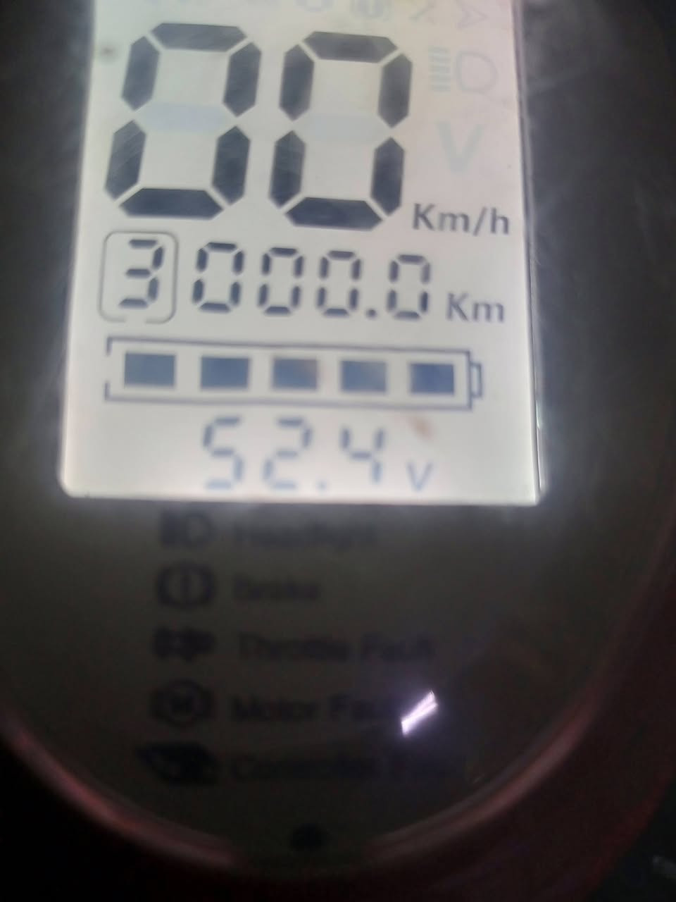 سلام عليكم 
بايسكل شحن للبيع 
90 بي مجال كل عيب مابي
***********
