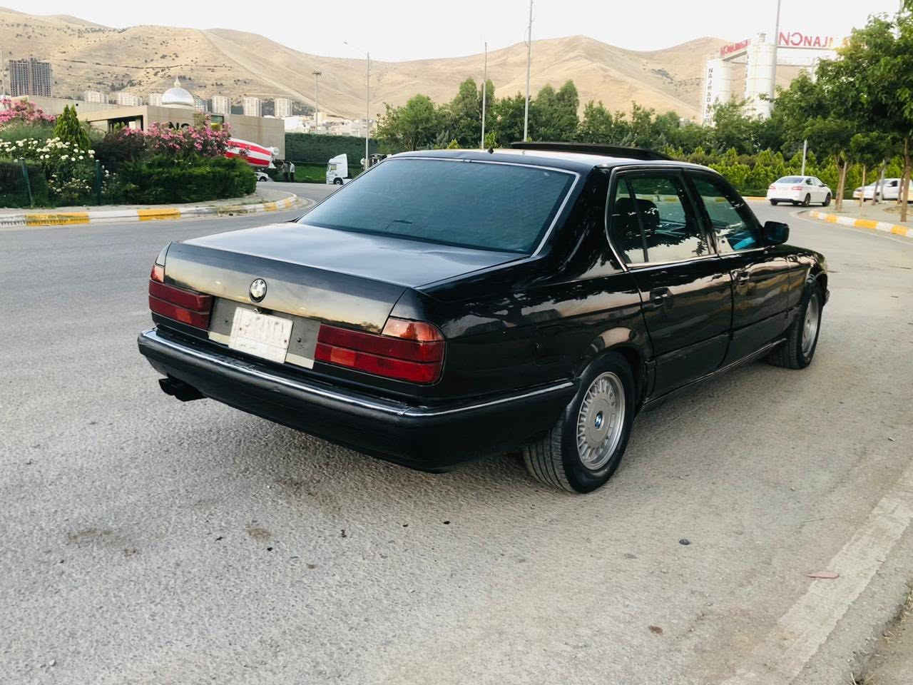 بي ام ٧٥٠ موديل ١٩٩١ مكينة ٦ سلندر صبغ للجمالية بدون حادث ،مكينة بها دخان و رجة رايدله تجفيت بشرط تحويل ووكالة ،مكاني سليمانية ،سعر ٢٦ ورقة و شوية بي مجال .


**إذا كنت صاحب هذا الإعلان وتريد حذفه لأي سبب، رجاءا أرسل رسالة إلى الدعم الفني**