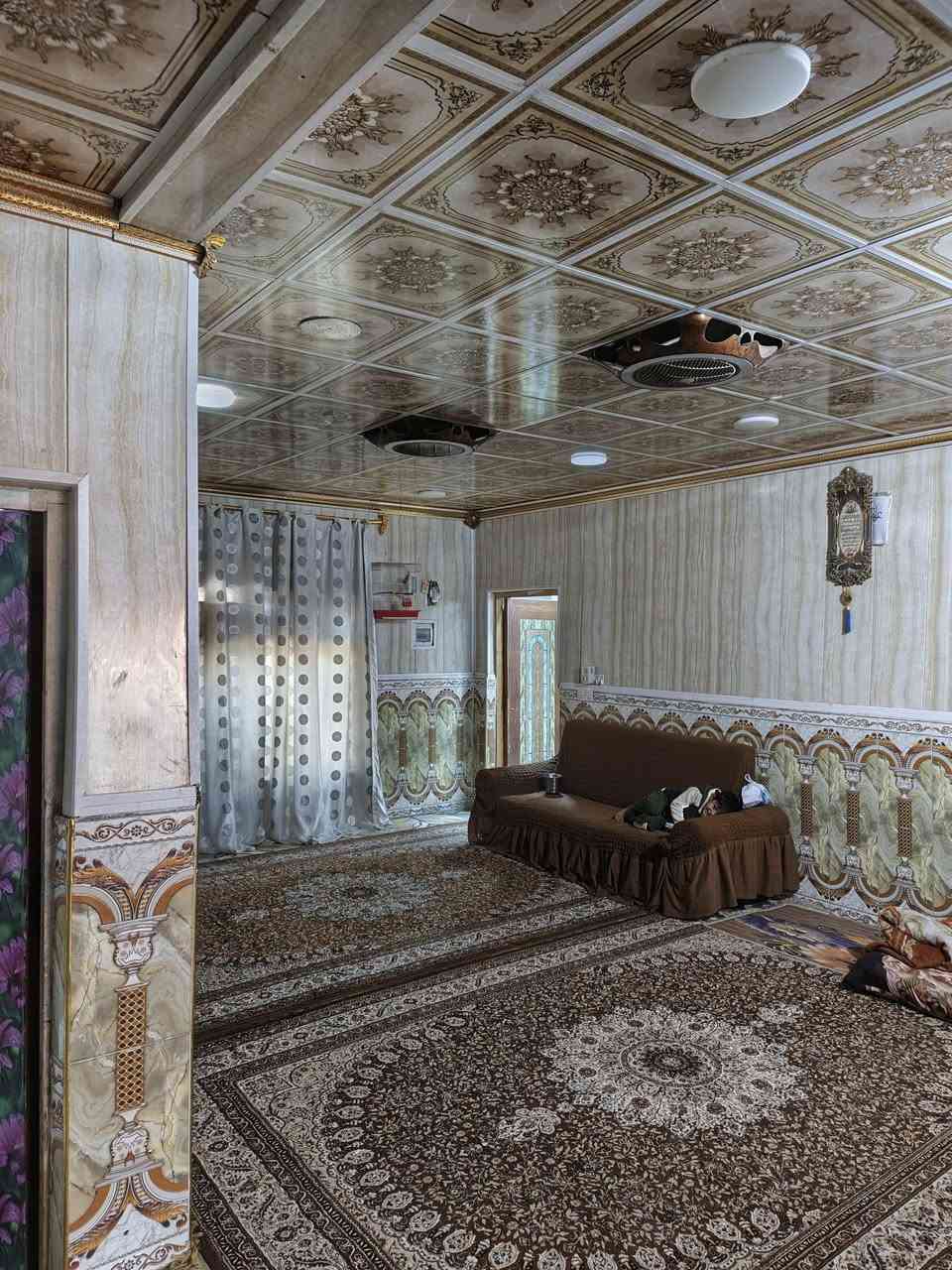 سلام عليكم أرض زراعيه 5دونم سند 25تحويل بل طابو بيه ثلاث ابيوت ماي اساله مي نهر متوفر مدرسه قريبه جداً قرب معمل أحلام الراشد تبعد عن الشارع حله اجبله 300متر السعر 165مليون أو بيه مجال للستفسار الاتصال ***********
