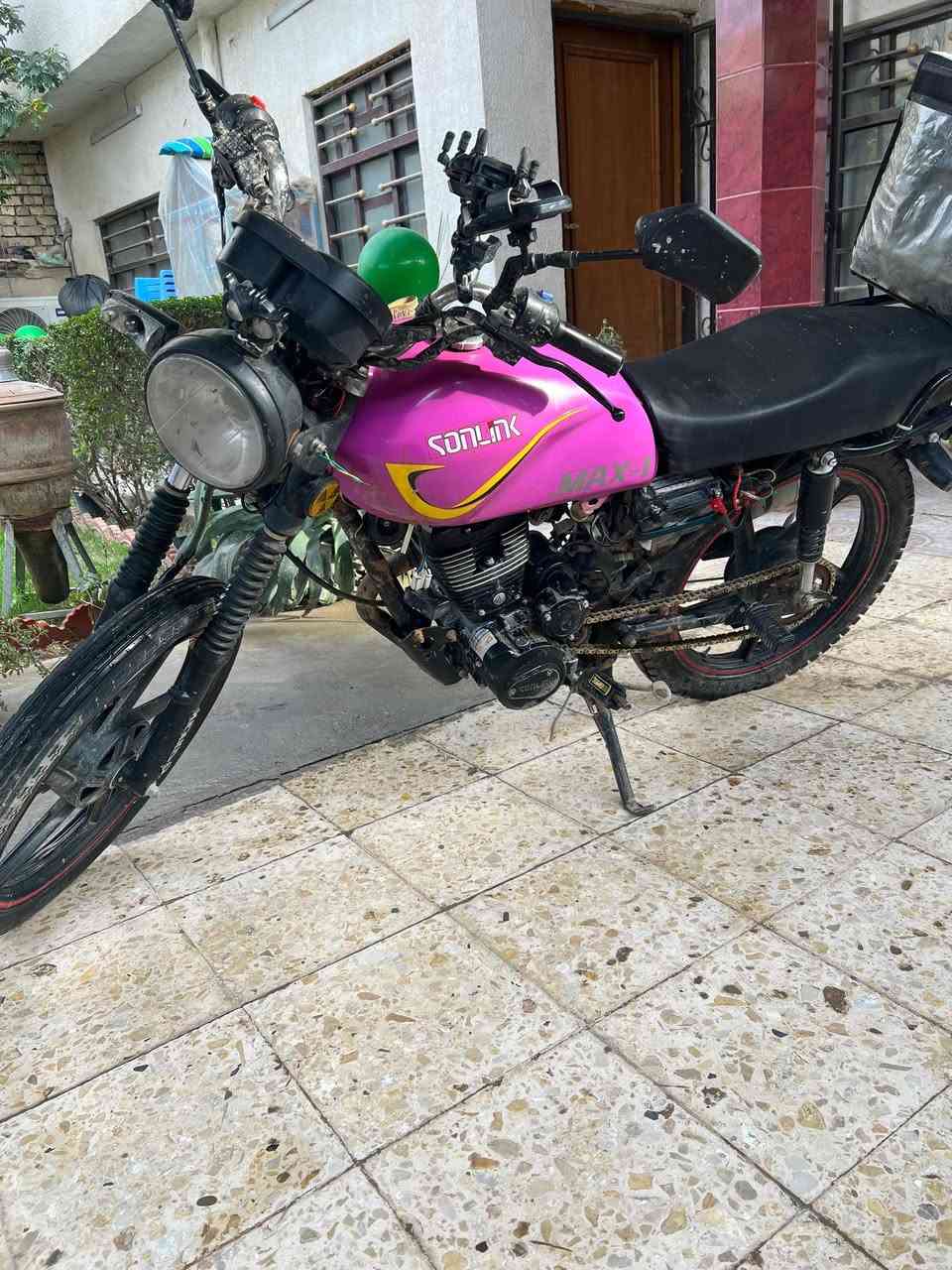 السلام عليكم
((مراوس)) سولنك 2024مكينه 150 مامفتوحه ابد بدون اوراق نقصها شي بسيط كهربائيات اشاير وبكلايت وددشبول فقطط
مكاني ابو غريب 
***********
