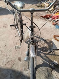 بايسكل • اصلي • ولا مصلح