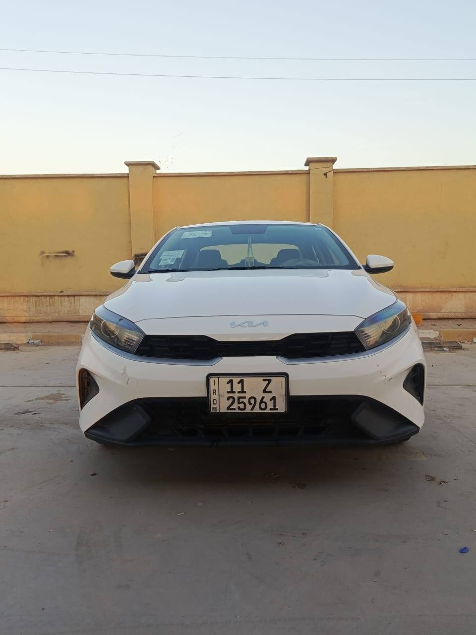 السلام عليكم 
كيه سيراتو موديل 2024 كفاله عامه 
صبغ وتبديل وضربه وفتح مكينه 1600دوش كيرAT سياره جديده استخدام شخصي مواصفات  السياره داخل لونين 
تحكم ستيرن 
حساسات خلفيه 
يدات نيكل 
خمسه تجاوي 
مكينه 1600
ماشيه 38الف سياره مال جناي جديده جدا مكينه وكير وحداديه وتبريد كفاله 

ملاحضه علمن ان سياره مطلوبه شركه ستقطاع مباشر 
السعر 160بيه مجال لطيبين 
مكان سياره ناصريه مركز 
للستفسار ***********
