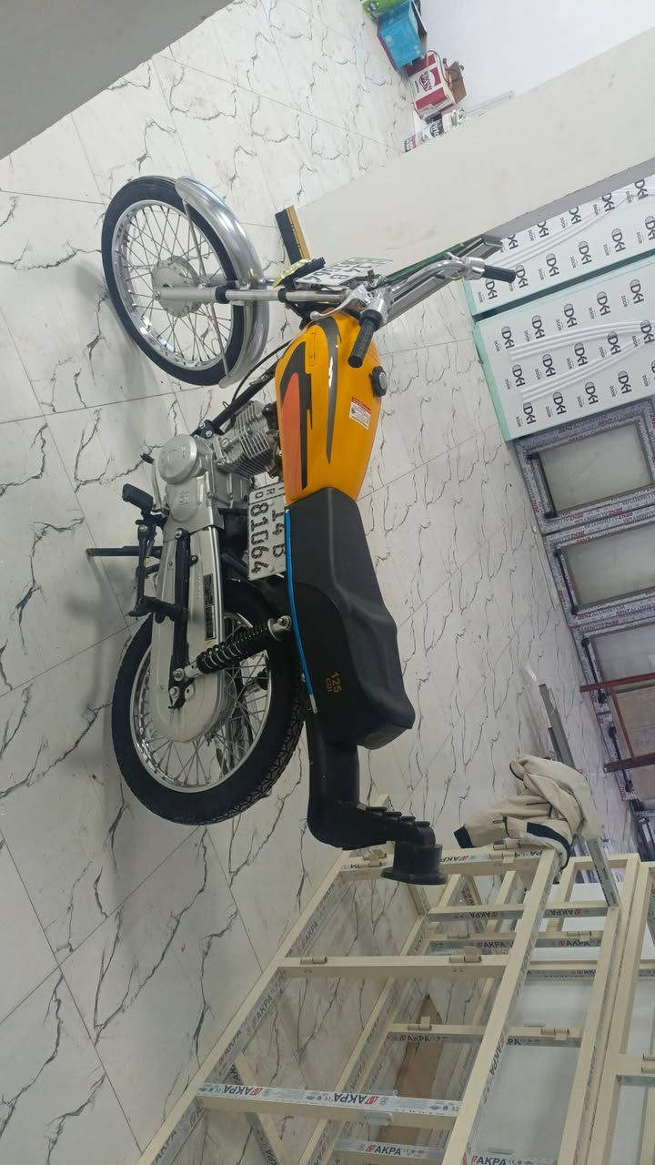 سلام عليكم
دراجه ايراني 
للبيع موديل 22
رقم وسنويه 30
تحويل ثاني يوم 
دراجه نضيفه 
مكاني بصره 
قضاه لمدينه 
سعر.                               مليون 700
بيه مجال 
رقمي ***********
