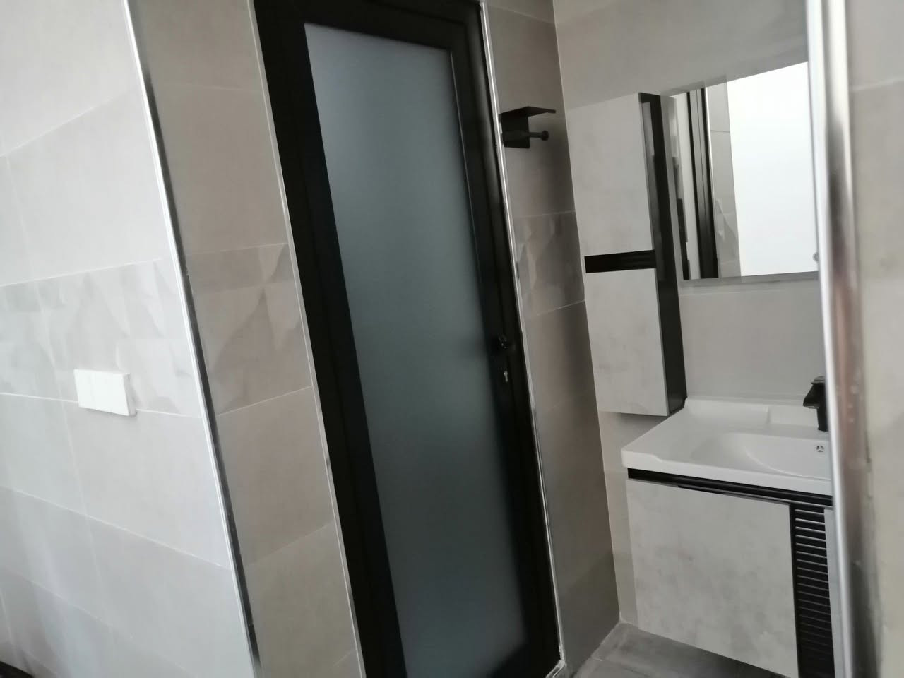 بيت للبيع خانقين ١٥٠ النزال ٢٠ الواجه ٧ونص  داره كوناره قريب عالسوك بناء جديدفول مواصفات سعره ٨٥ بي مجال بيها مطبخ حار بارد استقبال هول داخلي غرفه مجموعة صحيات بداخله الدرج طابق ثاني غرفه نظام دكت مغربي مكان سبالت والكامرات دفن شبابيك المنيوم دبل جام كاتم ***********
