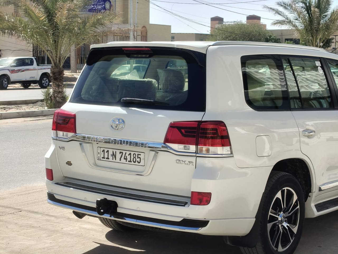 ‏‎سلام عليكم 💛
لاندكروز 🔥 2014 💣 بريم 🚀 GXR

محدثه  ٢١ صبغ لغرض التحديث حزام 

السياره احله من الصور بالحقيقه 

فول مواصفات 1/1 💯 :

1- فتحة 🕳️

2- بصمة 🔐

3- محرك وكير كفالة 

4- حساس خلفي وامامي 🎶🔊

5- ثلاجة 🥶

6- 2 كراسي كهرباء ⚡

7- تشغيل عن بعد 💥

8- شاشات عرض 💻

10- 8  ايرباك 

11-دفع رباعي 🎮

حجم المحرك: 4000 ✅ 

معروفة موصفات البريم فول 

جديدة بمعنى الكلمه شرط تراي زيرو  تخم تاير حدادية تبريد جاهزة من كلشي مابيها اي نقص وبالعافية ع تكون من نصيبه

بأسمي شخصياً  تحويل مباشر  

🟩 السعر المطلوب ( 36٫000 $)💸وبيها مجال 🔐                          
السيارة ماشيه 241  حقيقي
 لاستفسار الاتصال ع الرقم

(***********) 

تحياتي لجميع 🌹 🌸 🙏🏻
