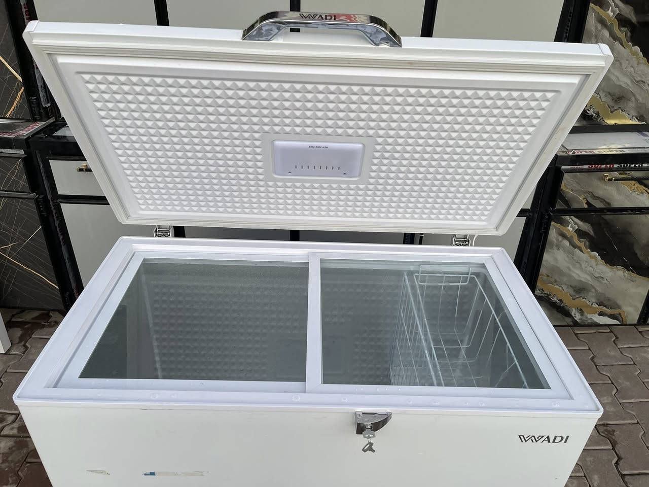 مجمده مستعمله 14 قدم نضيفه كلش مبيها اي عيب وشرط موو مصلحه ابد وشرط الشغل مكانها تكريت شارع الزهور للاستفسار ***********
