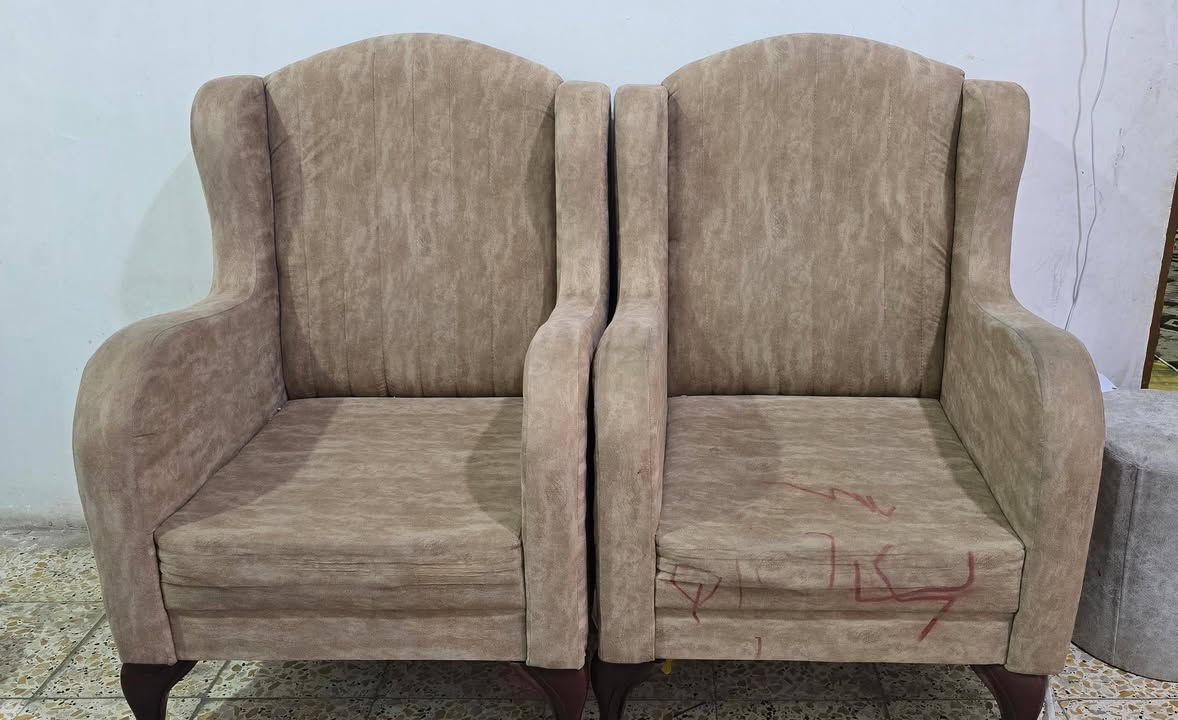 قنفات نضيفات وبسعر 180
ثنين كبار وثنين صغار


**إذا كنت صاحب هذا الإعلان وتريد حذفه لأي سبب، رجاءا أرسل رسالة إلى الدعم الفني**