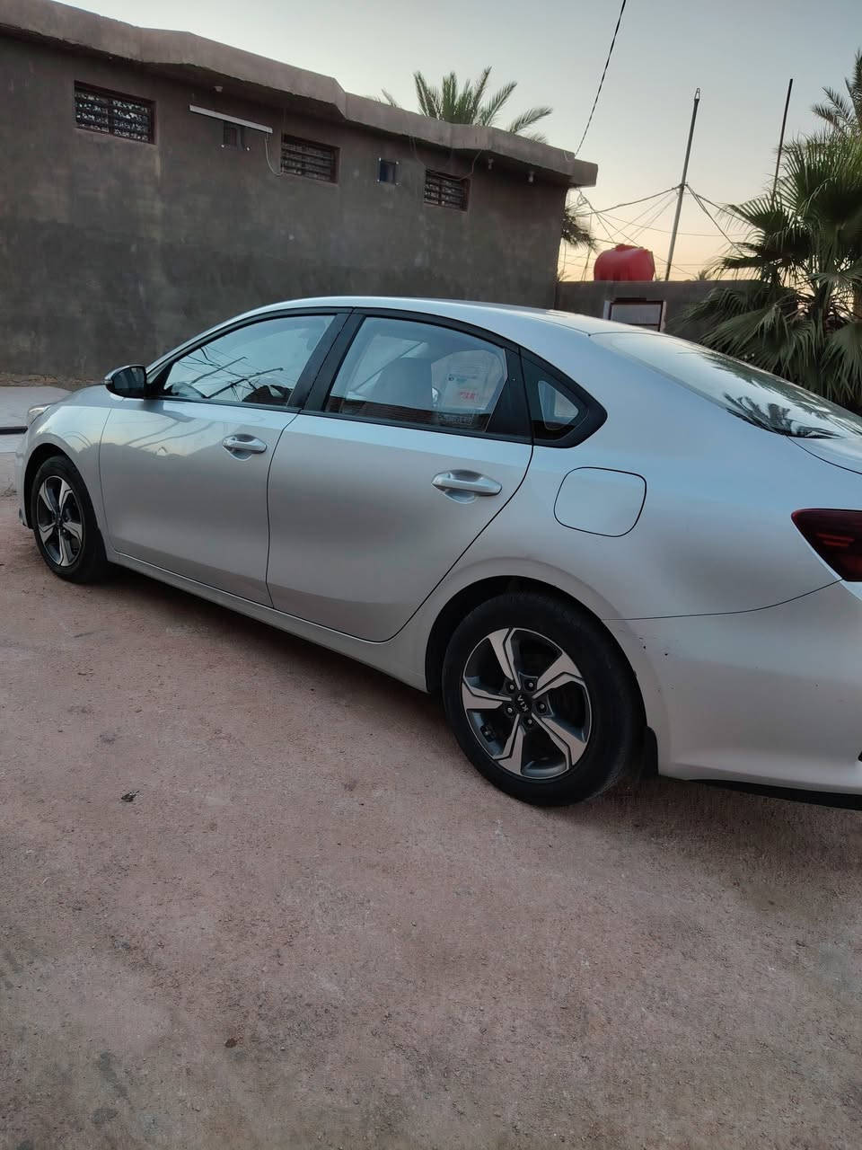 كيا سيراتو ٢٠١٩ محرك ١٦٠٠ مكفولة كفالة عامه رقم مثنى مداور ثاني يوم خليجي جديدة السيارة  
موجودة بالسماوه الرميثة 
***********
السعر ١٤٥ أو بيها مجال
