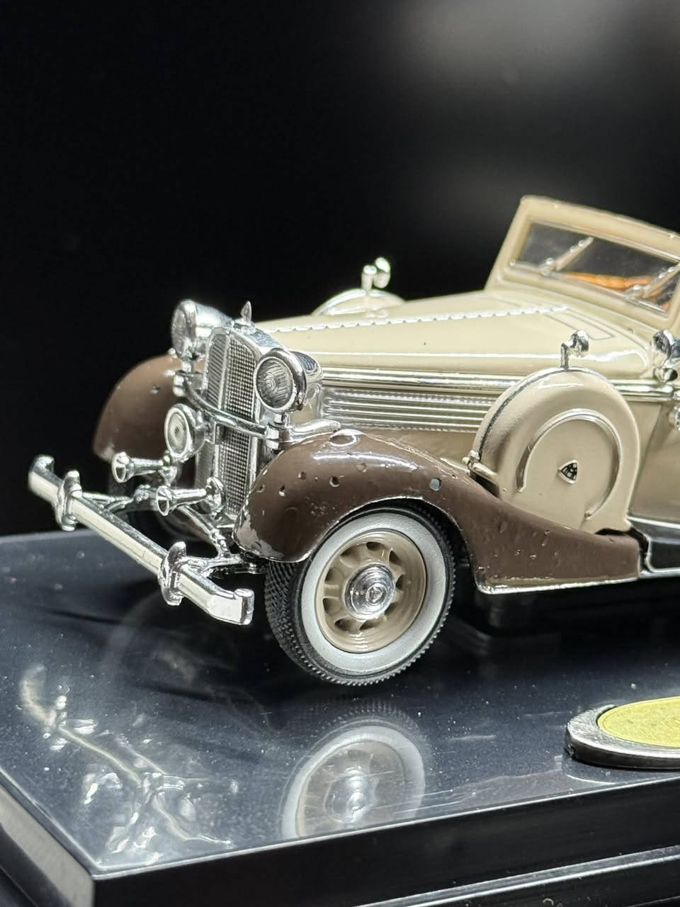 انتاج عريق PREMIER MINIATURE
الهندسة الالمانية 🩶
مايباخ 1937 SW38 2DOOR 
    متوفرة الان ✅.      Scale 1/43 

السعر ٤٠ الف 

#diecast #diecastcollector #مصغرات #mercedesbenz #maybach


**إذا كنت صاحب هذا الإعلان وتريد حذفه لأي سبب، رجاءا أرسل رسالة إلى الدعم الفني**