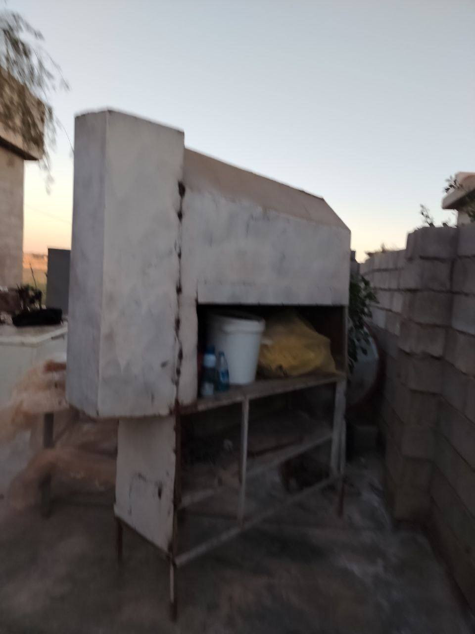 السلام عليكم 
ادوات مطعم كامل للبيع 
شوايه 
بلور +مجمده 
شياش كباب +تكه
مثرامه شغاله خير من الله 
ميوزه عدد (٢)
قاعده روله سلفون 
لل اتصال
 ‏‪***********‬‏
