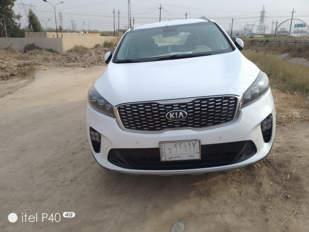 سورنتو ٢٠١٩ للبيع فول مواصفات عدى البنوراما مكفولة ماشية ١٤٥ رقم بغداد مكينة ٦ سلندر. السعر ٢٤٠ $ الرقم ***********
