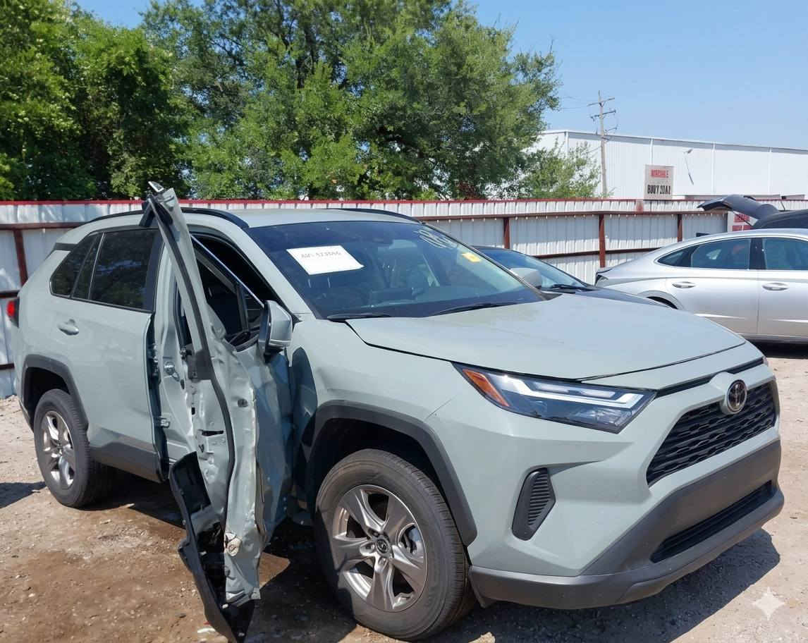 السلام عليكم
راف 4 

٢٠٢٣ xle 
قطعتين تبرين 
بدون ايربان 
وبقيه مواصفات ال xle 
ماشيه ٦٠ الف كيلوو
تفاصيل خاص 
او ***********
