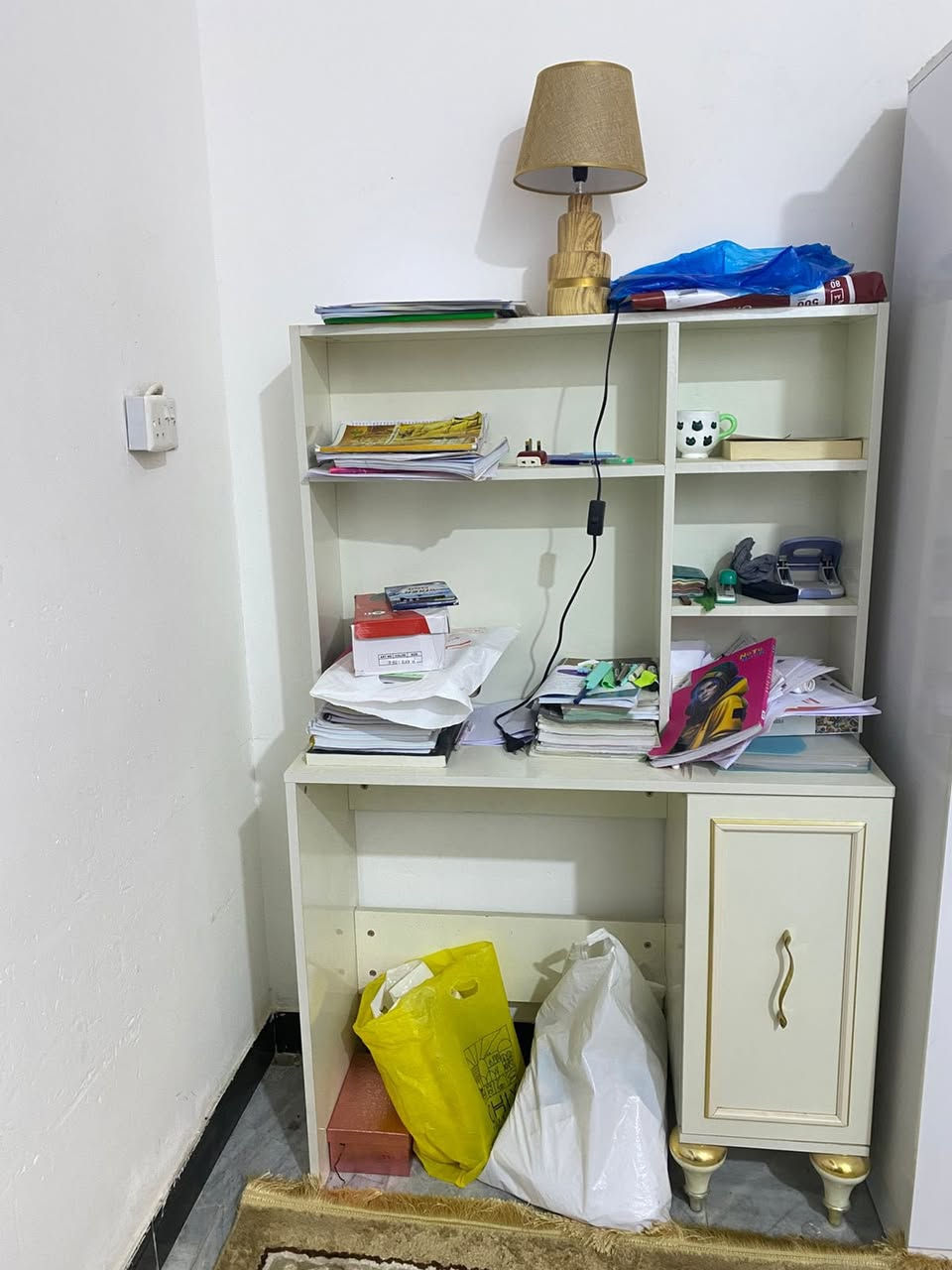 غرفتين للبيع الجوزي ب٣٠٠   والبيضه ب٥٠٠ للاستفسار ***********
