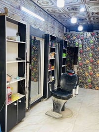 فاترينات حلاقه جدد سعر 200 عنوان بغداد الشعب 07704759086