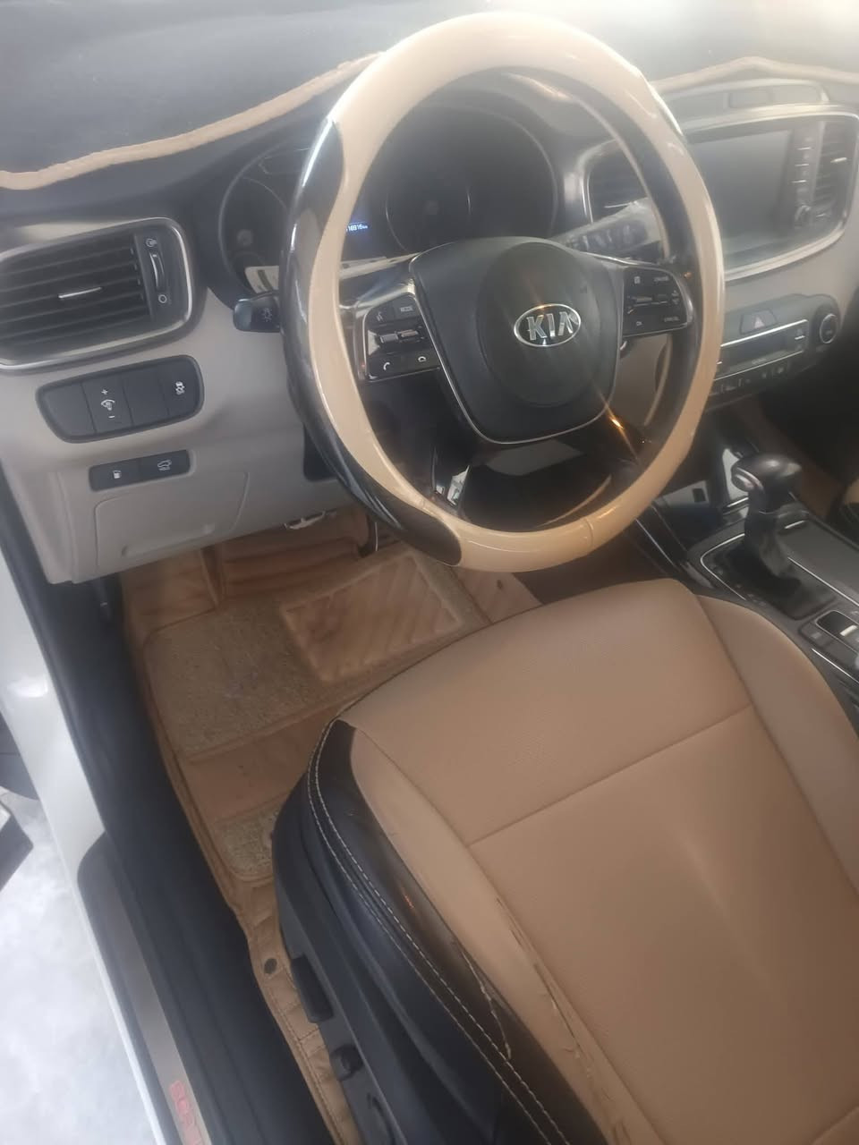 للبيع سياره سورنتا موديل ٢٠٢٠
رقم بغداد مكفوله كفاله عامه من گير ومحرك 
ماشيه ١١٦ الف 
5 كاميرات هندبريك بصمه 
كير 8 نمر بردات خلفيه صندوق كهرباء كشنات كذلك 

موقع السياره مدينه الرمادي 
معرفه تفاصيل الاتصال على هذا الرقم 
***********
