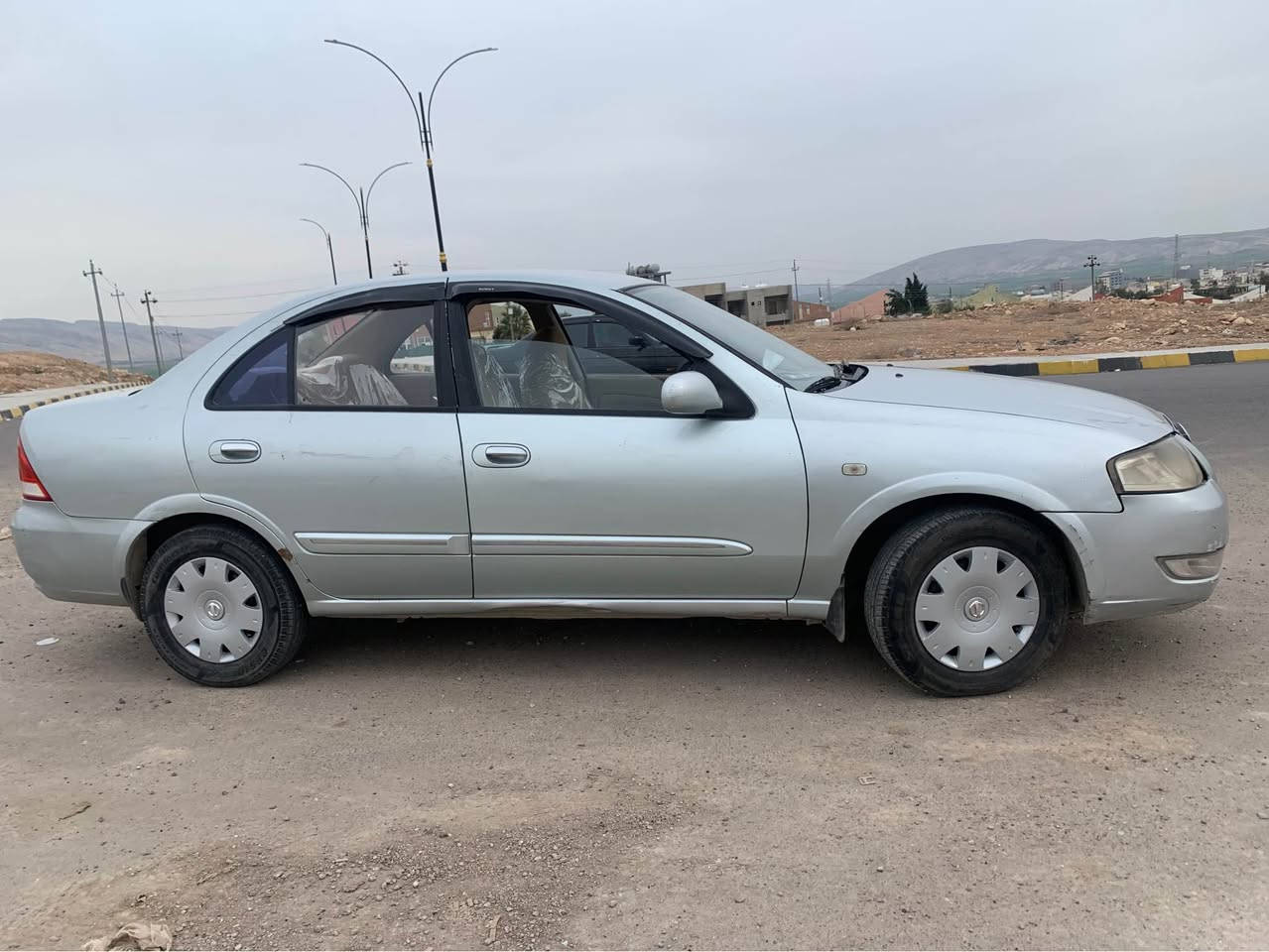 نيسان صني 2007 
قطعة وحدة جاملغ امامي صبغ بدون دواخل 
سيارة بأسمي شرط تحويل او وكالة سنوية لحد نهاية 2028 كير ومحرك شرط سعر 85 ومجال للشراي
 غرامة نص ورقه ينزل من سعر مكان دهوك دوميز 
بيع نقد فقط بي كوبون بانزين 🏷️
سيارة جاهزة 

*********** 
واتس اب *********** دهوك, العراق
