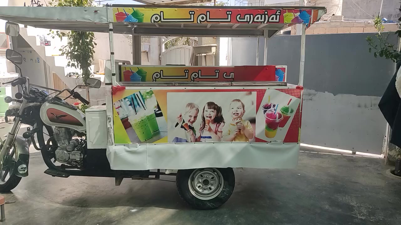 بؤفرؤشتن به شه رت يه ك مانگ عيشي پي بكه انجا پاره م به رى  ماتورى دوو ته نو نيوه به قد مجه ميده يه ك كاره باى ده ويت به نيو سه عات ده ى به ستيت شه ش جاوه  ***********
