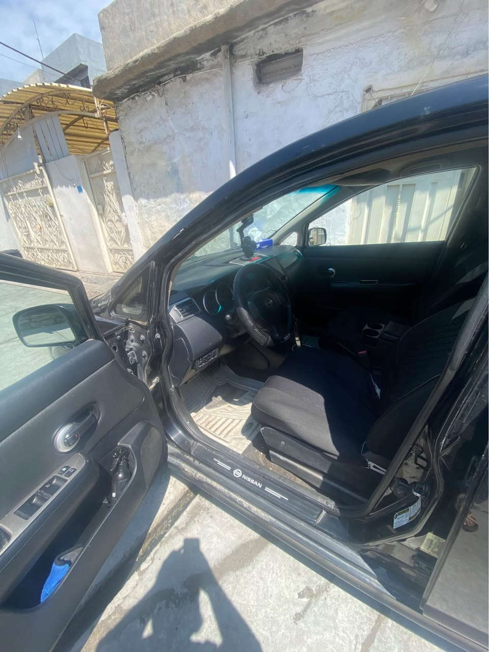 بەناوخوانیسان فێرسا مۆدێل٢٠٠٩ی سبوخ عام پێشی لێدانی هەیەپشتی كوپسە گێرو مەكینەو تەبرید بەشەرت سەنەوی نوێە بەناوكردن بەشەرت 500هەزار غرامەی لەسەرە دوای موعامەلەدەدەمەوەداوای 70وەرەقەوكەمەك مەجال گۆرینەوەش دەكەم ئەگەر بەدلم بێت*********** أربيل, العراق
