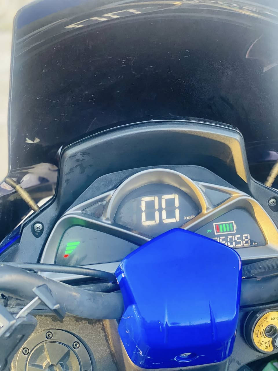 للبيع دراجة موديل25 بصمة تشغيل عن بعد تايرات جدد نقص برغي مابي سعر:600           ***********
