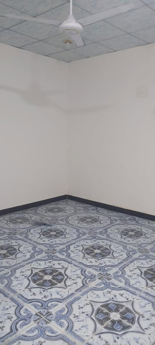 بيت للايجار في الابله يحتوي غرفتين وصاله وديوانيه وطارمه وسطح ومشتملات
واتس ***********
