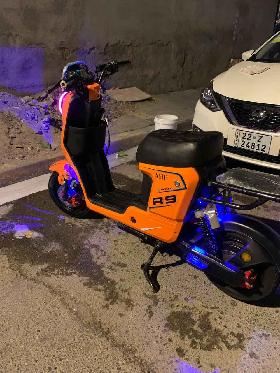 سلام عليكم دراجه R9 للبيع فول نضافه مديل 26 خمسه بطاريات 32 انبير كهربائيات كلهن شغالا دراجه كفاله سعرها 450 وبيها مجال مكان بصرا قبله الرقم *********** واتساب
