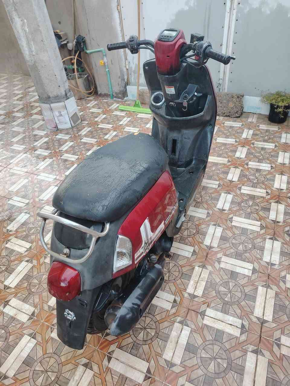 السلام عليكم بوليسي نوزل مكاني بابل الحله الصوب الصغير السعر 700 الف وبيها مجال للطيبين الدراجة ممفتوحه للاستفسار الاتصال ***********
