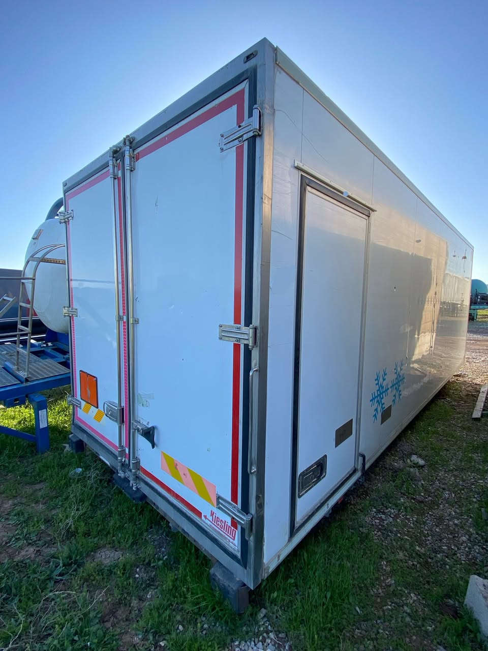 للبيع براد شبح.تجميد ❄️.حجم (1200)☘️
طول7.40.
ارتفاع 2.65
باب دفتري.جديد بل📦
مكان سليمانيه.معرض سوران.
📞***********
📞***********
