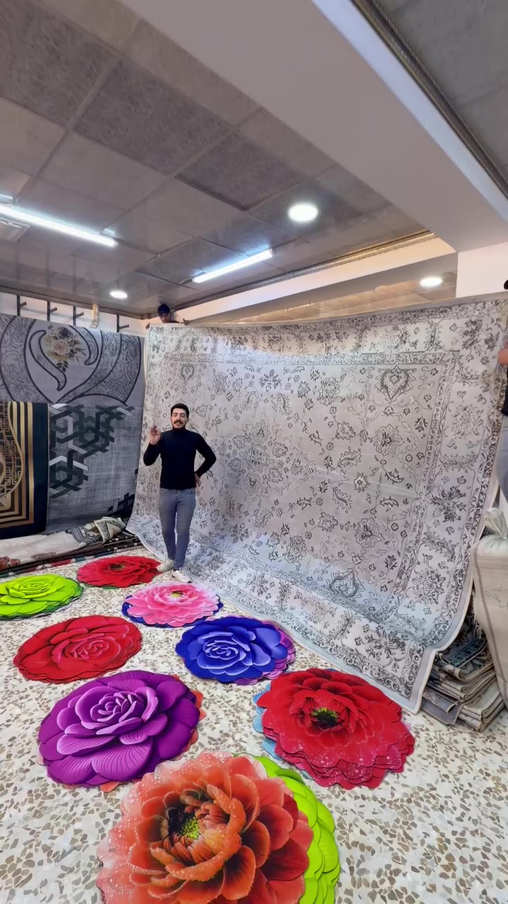 ٣ في ٦ ياردة توفرت يمنه بسعر ٣٢ الف 
ومداس الربل توفر بسعر ٢٢٥٠ 
شوفي عروض داخل الفديو 😉❤️لولو سنتر حي سومر. العفو ملك سومر


**إذا كنت صاحب هذا الإعلان وتريد حذفه لأي سبب، رجاءا أرسل رسالة إلى الدعم الفني**