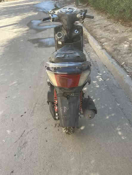 السلام عليكم 
سكني فحلّ كابريتر نظيفه باتري جديد سرعه 140 

السعر 450  

مكان بغداد حي الجهاد

***********
