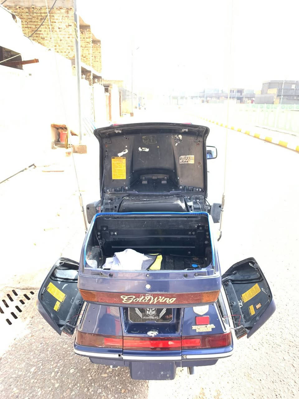 سلام عليكم اخوان كولدن 1500 للبيع  الدراجه كلشي شغال جك بك مسجل نشرات    مستعجل ع البيع عندي ضرف  
شراي خابرني وتساب سعرها 24 مكاني بغدد رقمي ***********
