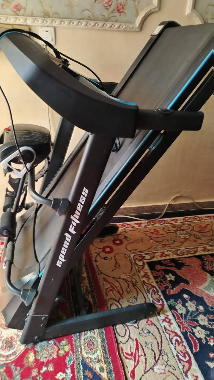 جهاز جري للبيع مستخدم قليل كامل المواصفات جبلي رايده ب٢٧٥ مجال قليل اخذته ب٤٥٠ دولار للاستفسار *********** يوجد واتساب
