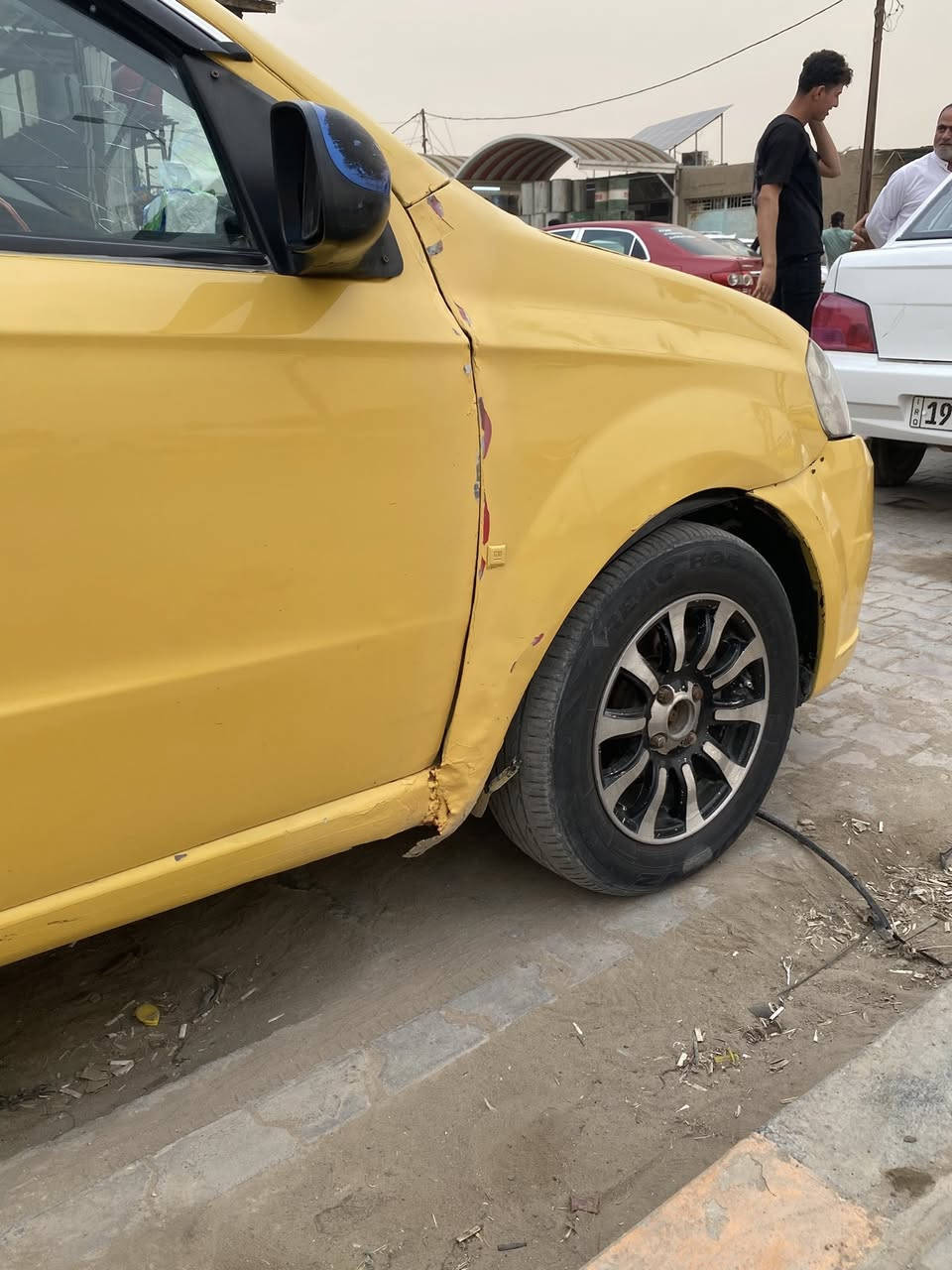 للبيع فقط موديل ٢٠٠٨ امريكي                                    السعر سيارة ٣٥$  عليها غرامة مرورية ٤٠٠الف ينزل من السعر 
مكان سيارة نجف 
الهزة جديدة 
مصفرة هيئة 
رقم ***********
