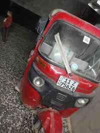 تكتك للبيع موديل 2017شهر12تكتك نظيفه جاهزه رقم بغداد انكليزي السعر 380...