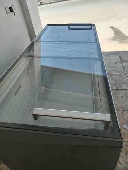 عارضه طرحيه نوع ألماني طول مترين و١٠ سم عرض ٨٥ سم للبيع الشاري يتصل على الرقم *********** او خاص
