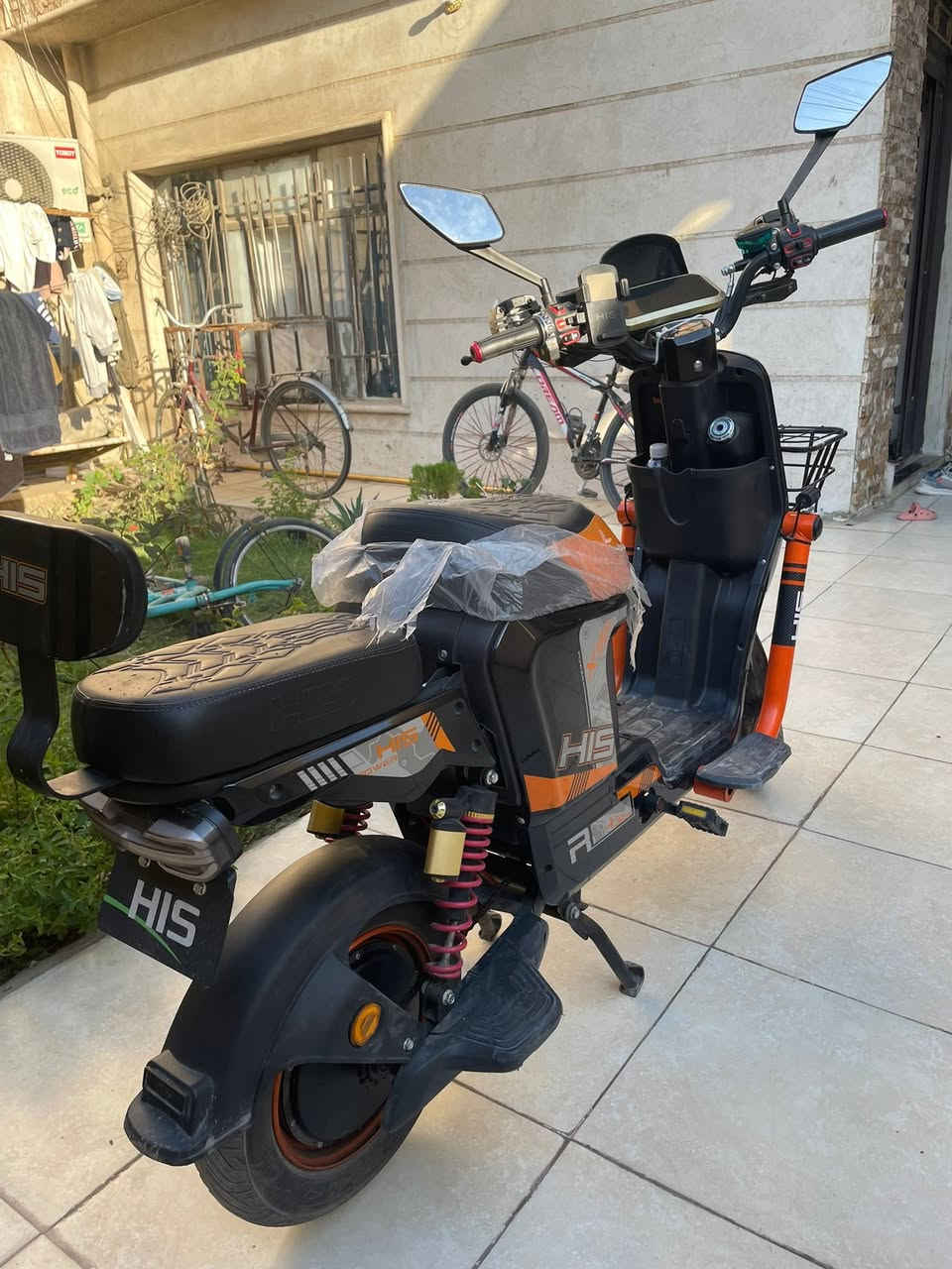 دراجه x900 خمس بطاريات سرعه105
ملف 2000
سعر 450 عنون بغداد ***********
