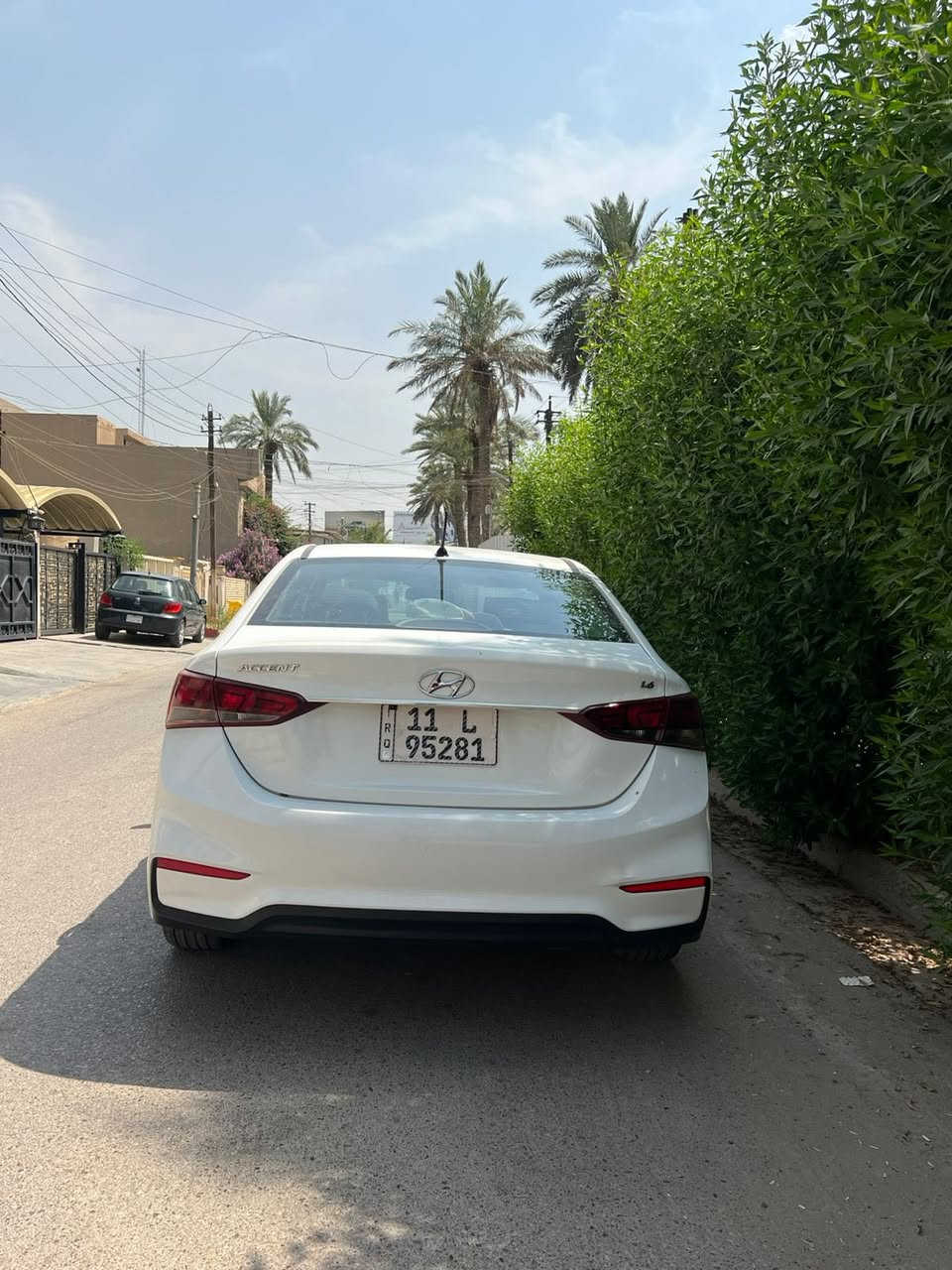 اكسنت ٢٠٢٠ خليجي 
حالوب قمارة بنيد صندوك
محرك ١٦٠٠ دوش
شاشة 
سلايد روف
ماشية ٤٨ الف
ويل كب اشاير بالمري
السعر ١١٠ ورقة
السيارة باسمي سنوية جديدة

*********** مكان السيارة بغداد حي الجامعة
