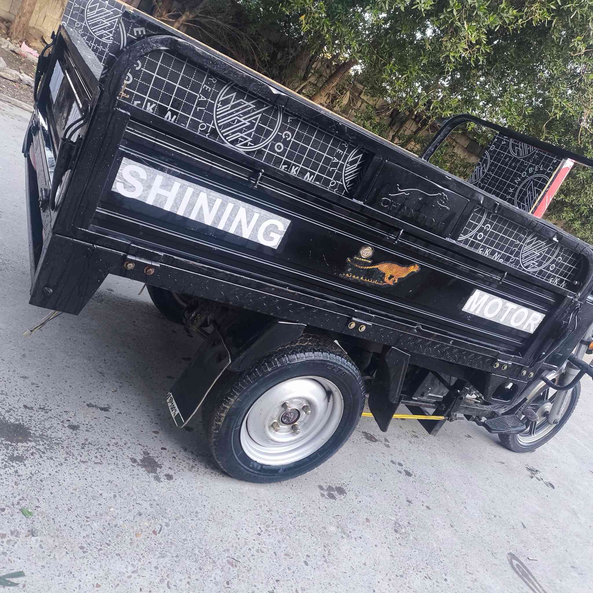 سلام عليكم 
ستوتة لبيع 
موديل 23نازلة24
كفالة محرك 2من شديتة 
يعني كفالة من كلشي وكلاشي
مابيهة اي نقوصات 
مكان بغداد حي بتول
***********
