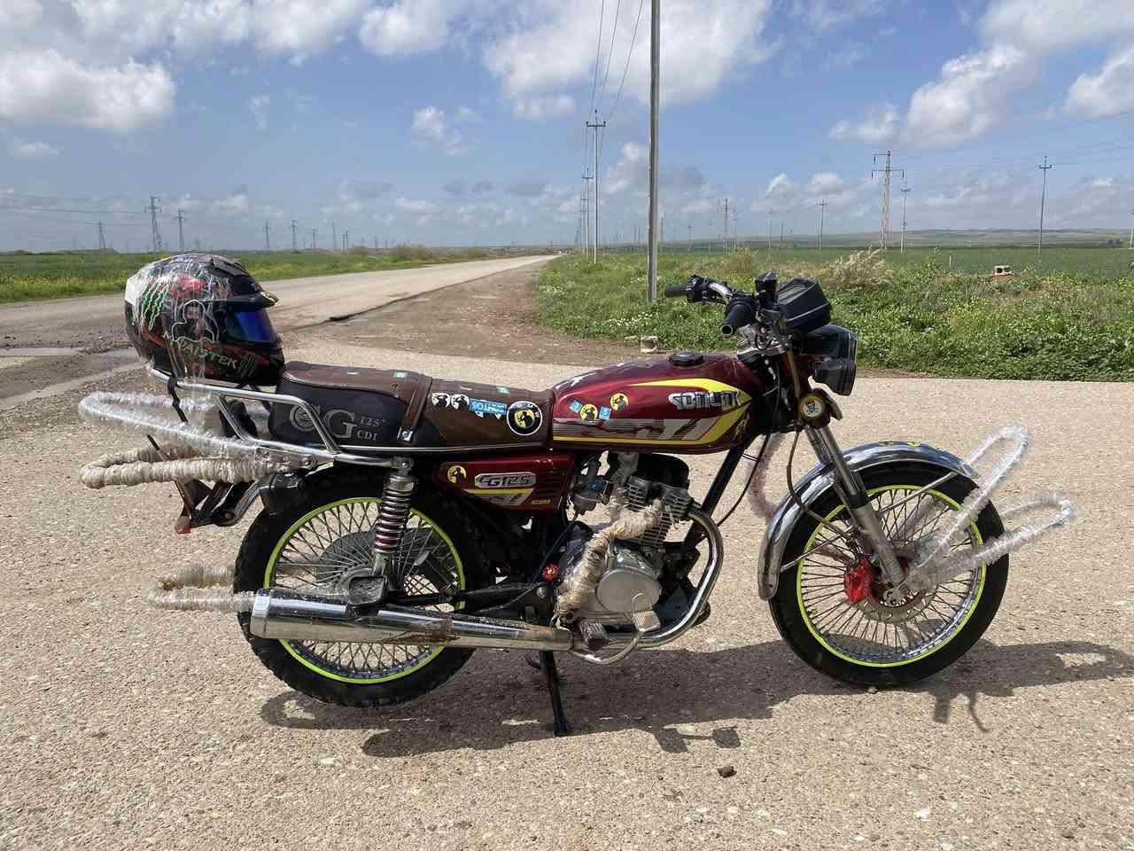 السلام عليكم للبيع ماطور سولنك موديل 2023 ماطور جديد كله شقال منفيس موجود  كهربايات كله شقاله نشرات   سعره 550مكاني ملا عبدلله فلكت وادي النفط  اتصل *********** رجان الموشراي لا يعلق اعبر المنشور I
