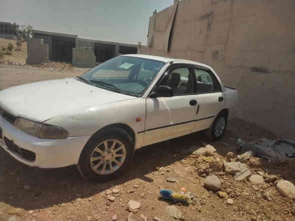 ئەم گڵاندمان  هەیە ماڵی فەقێرە گؽر و مەکینە بەشەرت سلیتە پاوەرە گەرمی هەیە ئارمی بەشەرتە تەقەو رەقەی نؽە کارەبایتی مەزبوتە 
نــرخ 21 مجال  
ژ.م ***********
 ژ.م *********** أربيل
