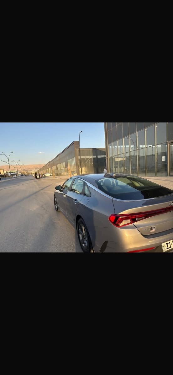 سلام عليكم
للبيع k5  موديل 21 مواصفات عاديه شاشه
حساسات رادار امامي 
رقم جديد بسمي
ضرر جاملغ بنيد صبغ
ماشيه 36 الف مايل 
بدون دواخل  ايربك استير 
سعره 157  عنوان بغداد
***********
