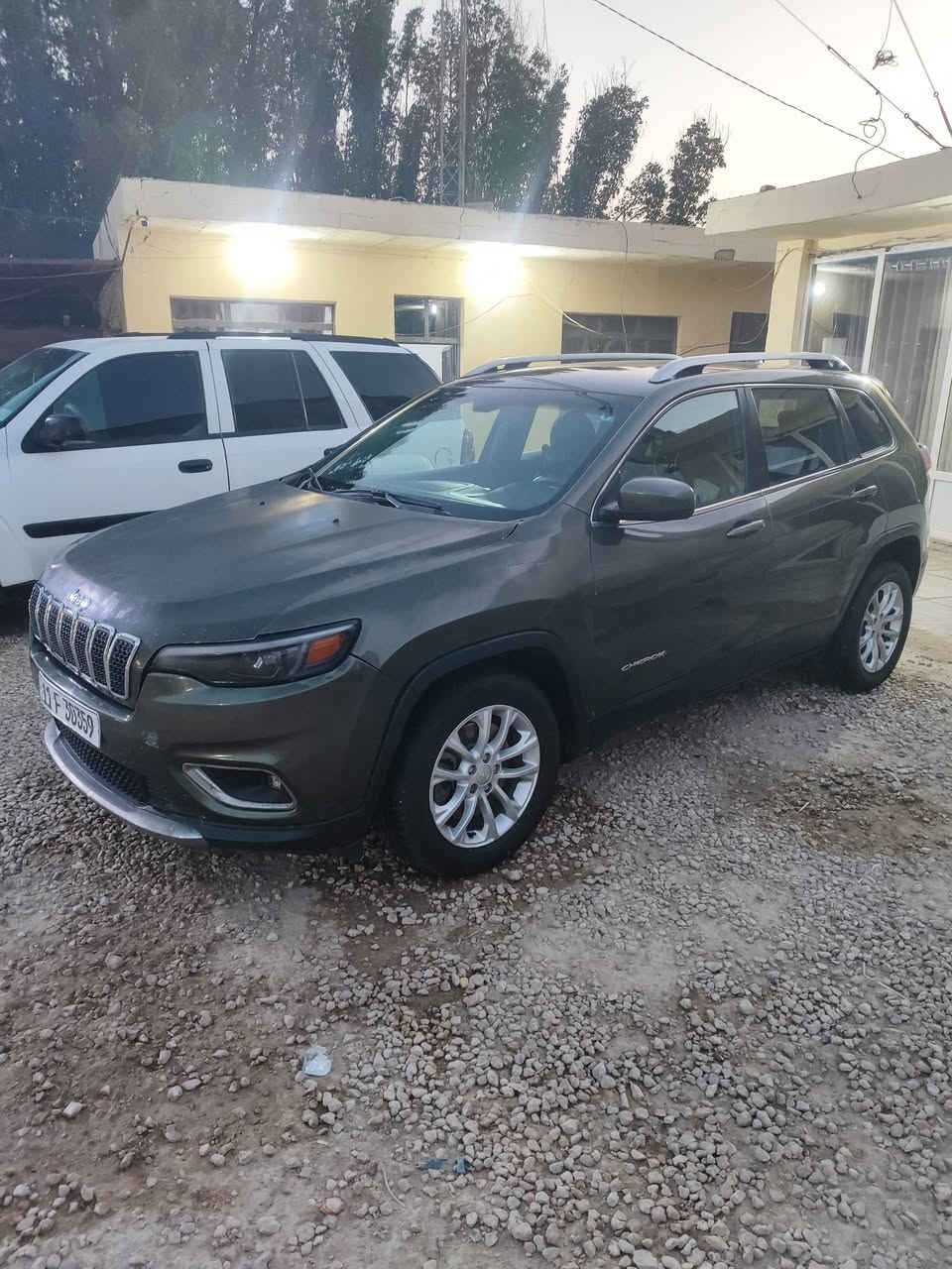 شيروكي موديل 19 بغداد باسمي حصرا محرك 2,4 حادثها جاملغ و بنيد جاهزه من مكينه وكير و حداديه تخم تاير كله جديد تبريد جاهزه من و الى ، 

رقم الهاتف ،
***********

***********
