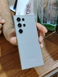 سامسونج S24 ألترا • ٢٥٦ • كارتونه وكيبل