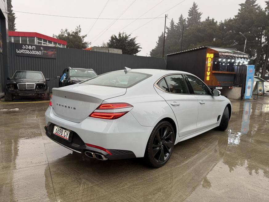 السيارة للبيع من جورجيا تبليسي 🇬🇪 🇬🇪
جينيسيس G70 2.0 موديل 2024
المسافة المقطوعة 23الف 
السيارة بحالة ممتازة 
المعروضة بالسعر جورجيا 164ورقة
نوع الهيكل: سيدان، الحالة: جيدة، نوع المحرك: بنزين، سعة المحرك: ٢.٠ لتر، نظام الدفع: خلفي، عدد الأبواب: ٤/٥، عدد المقاعد: ٦-٨، لون الهيكل: رمادي


**إذا كنت صاحب هذا الإعلان وتريد حذفه لأي سبب، رجاءا أرسل رسالة إلى الدعم الفني**