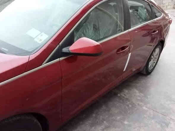 السلام عليكم سوناتا  2015 رقم بابل مشروع وطني وارد امريكي حادث بانيد  السعر ١٣٠ وبيها مجال
***********
