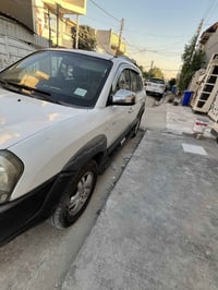 سياره توسان وارد كوري بيها جاملغات وبنيد صبغ بدون حادث فقط مرشوشات موا...