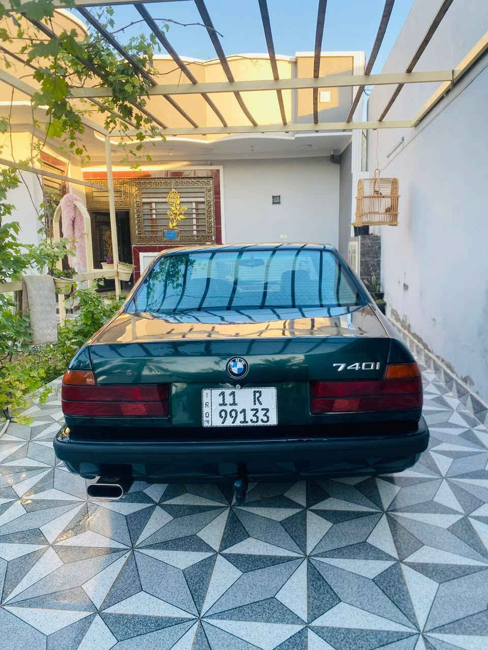 بيئم مديل 93 السعر90وبيها مجال ورقم بغداد مميز دولي تحويل مباشر غير متواجد ع الفيس خابر وتدلل
8سلندر 740  من الضربة والمعجون وكير والمحرك وصدر وتخم تاير وتبريد وغرفه كله مكفول وجديد***********
