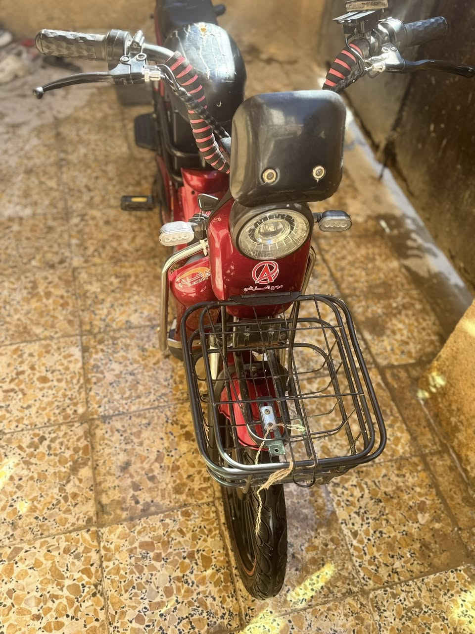 العبيع  بسكل شحن بطاريه ٥ شاشه بصمه بي نضيف سعر ٣٠٠ كربلا ء سواده منطقه رشديه تصال عرقم وتساب ***********
