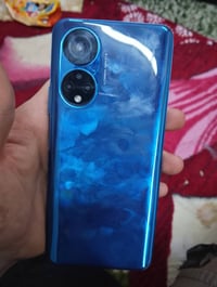 جهاز نظيف جهاز هواوي ذاكرته 128 السعر120 07713537645